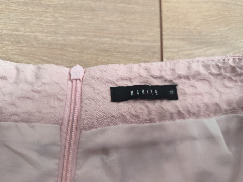 Elegancka spódnica Mohito 38