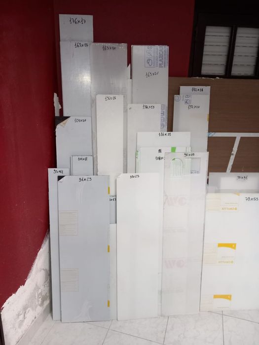 Various translucent or matte acrylics; dimensions specified in description64286001560577121