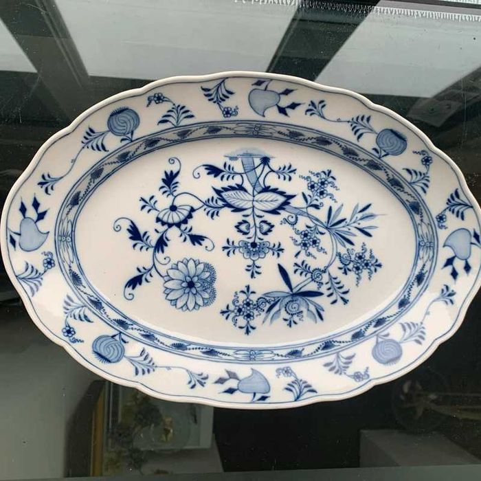 Вінтажне овальне глибокте блюдо Meissen кінця 19 століття