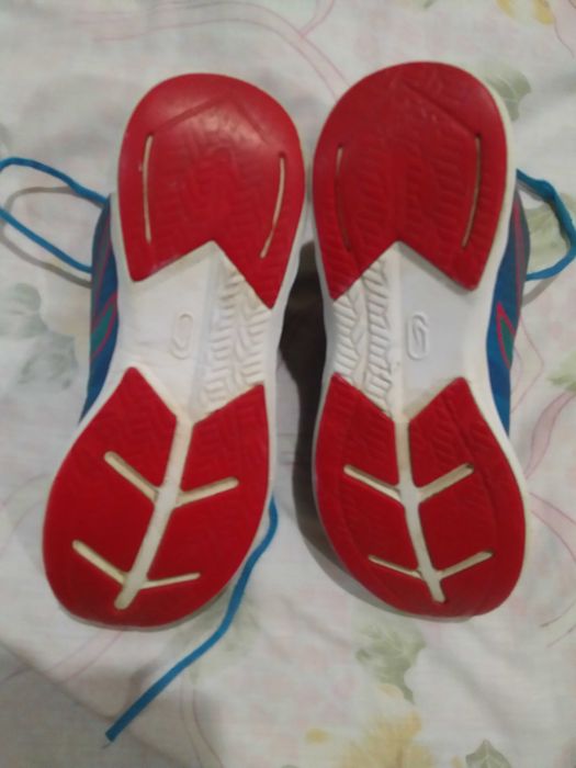 Кроссовки на мальчика,Decathlon