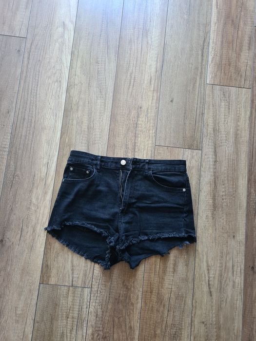 Krótkie spodenki Zara, rozm.38