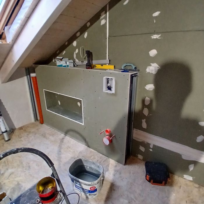 Zlota rączka-malowanie ścian, montaż paneli