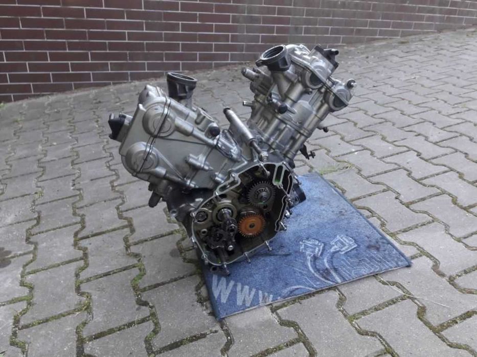 Запчастини Suzuki GSXR,GSR,SV,DRZ,Bandit,Burgman,Intruder,c90,m109.GSF