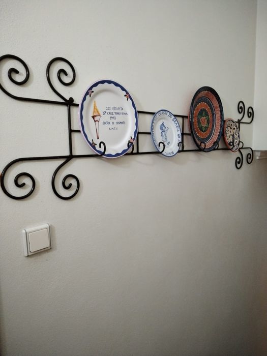 Iron Display Case64285276444930120