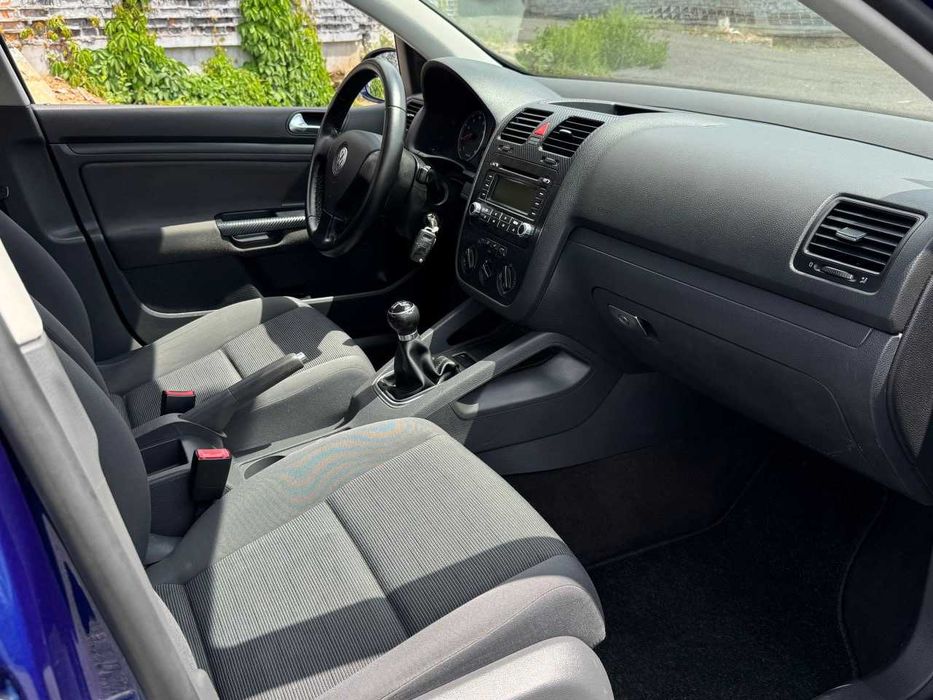 Продам  Volkswagen Golf 2005. Можна в розстрочку, під викуп.