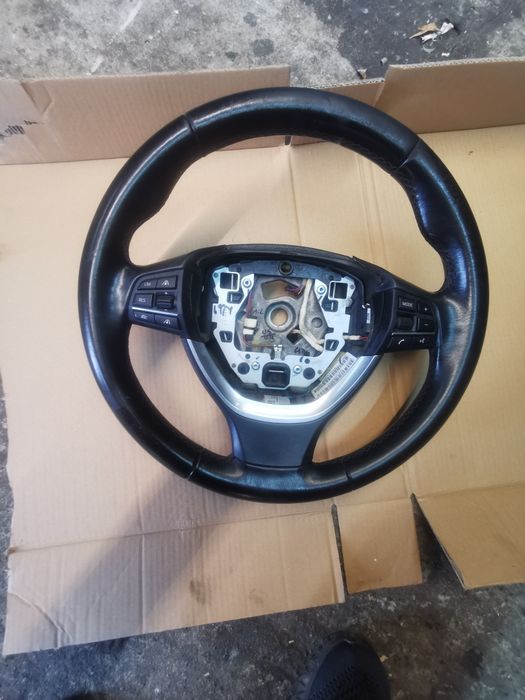 Kierownica z asystentem pasa   bmw 5 f10 f11