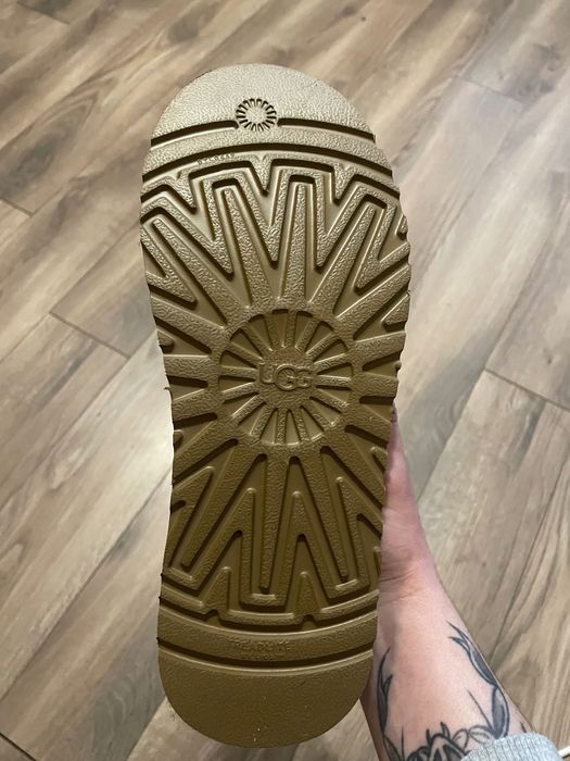 Жіночі черевики UGG