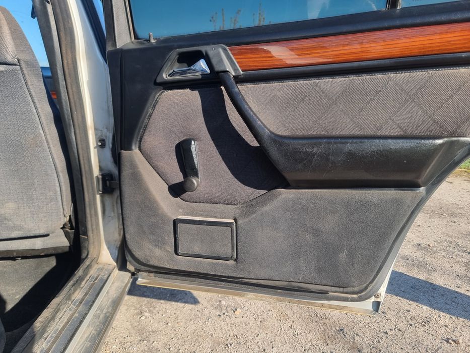 Mercedes(мерседес) w124 e220