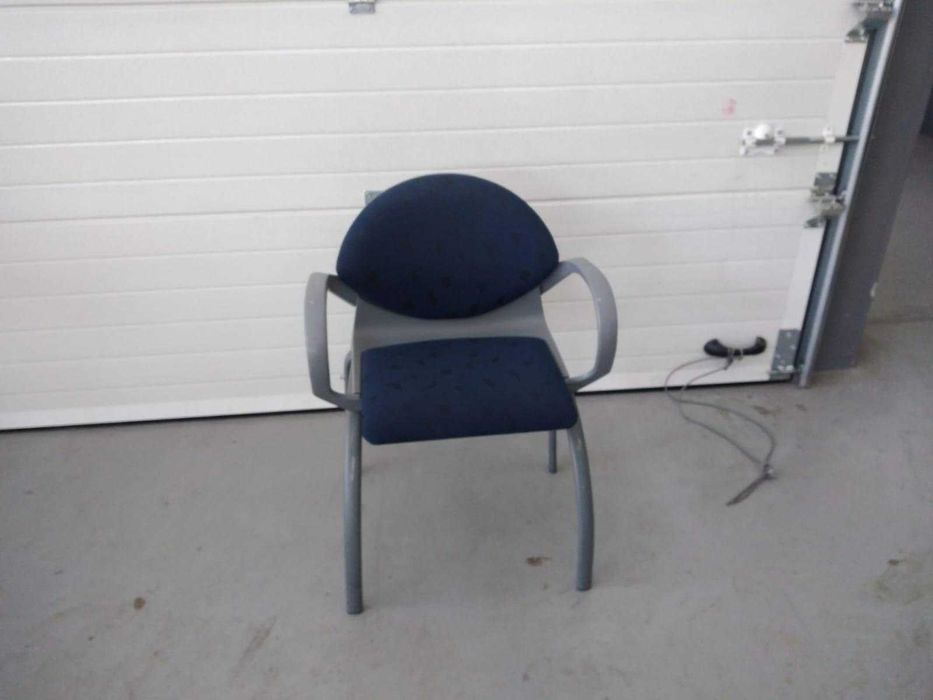 OPORTUNIDADE: mobiliários de escritório em bom estado