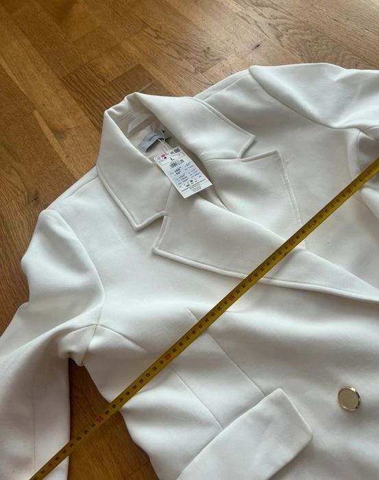 Nowy biały elegancki płaszcz płaszczyk damski jesienny Reserved 40/42 L dwurzędowy