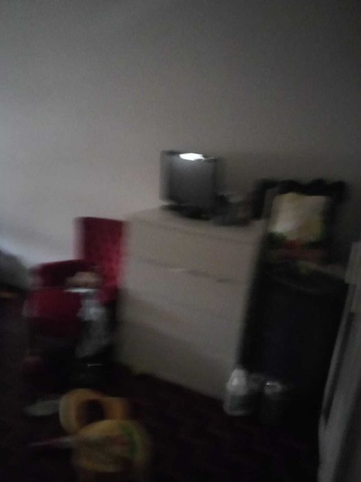Alugo quarto de casal na Amadora