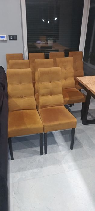 Krzesło tapicerowane miodowe