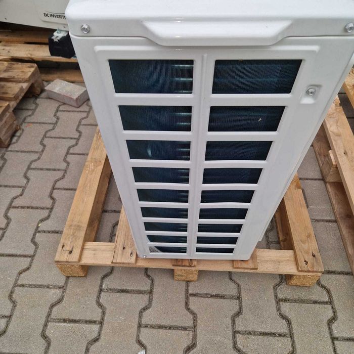 Klimatyzator Hisense 10kw kasetonowy inverter
