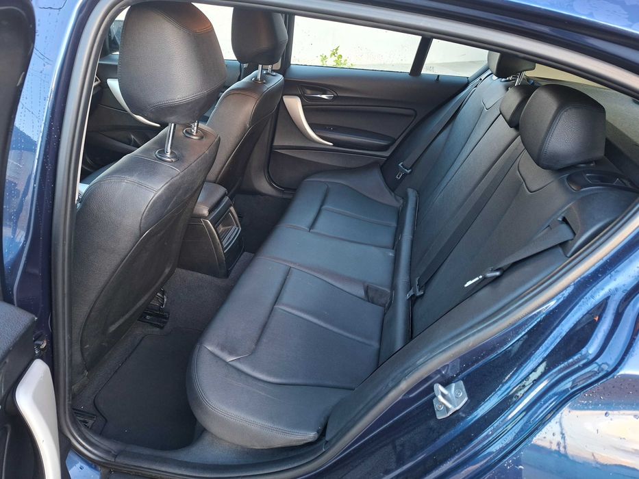 Bmw 116D com estofos em pele
