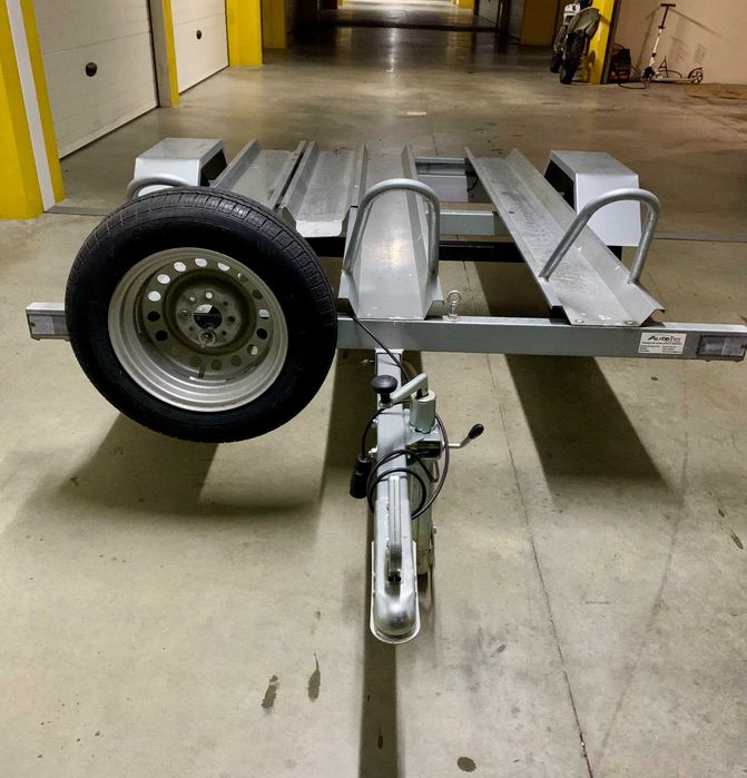 Atrelado para 3 motas