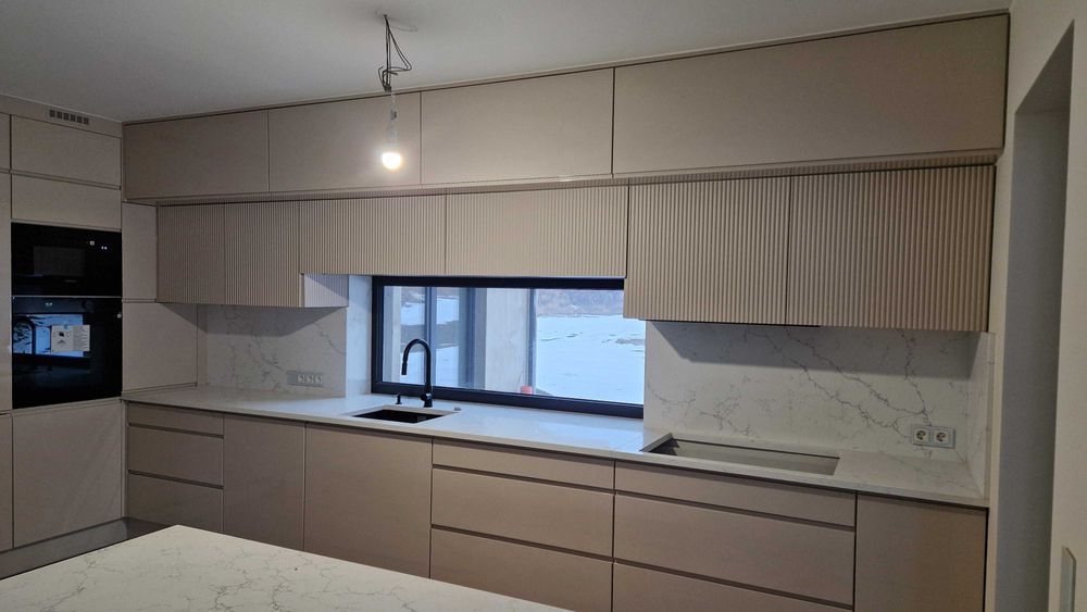 Meble kuchenne na wymiar. Meble drewniane stylowe mdf