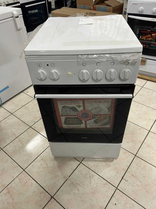 Плита газова з газовою духовкою МORA комфорки,электропрджиг ,біла