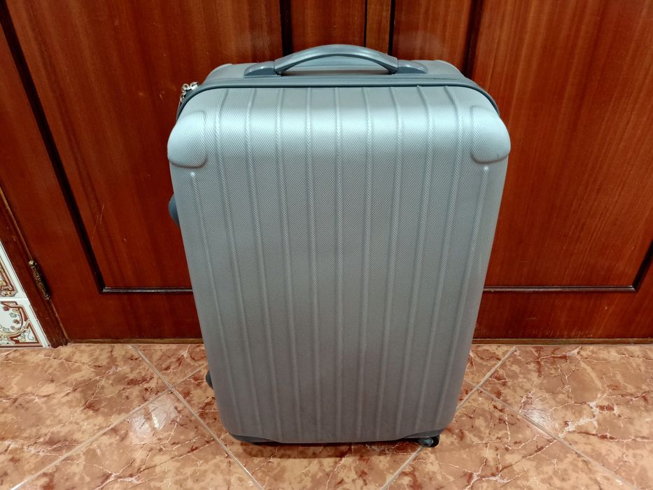 Mala malas de porão até 23 kg viagem casa quarto apartamento vivenda.