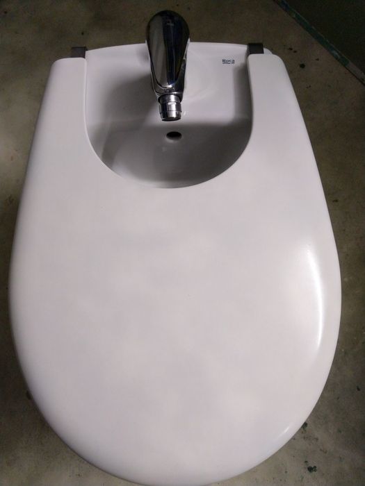 Bidé Roca com tampa