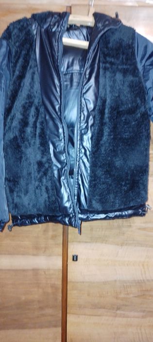 Куртка зимова з капішоном