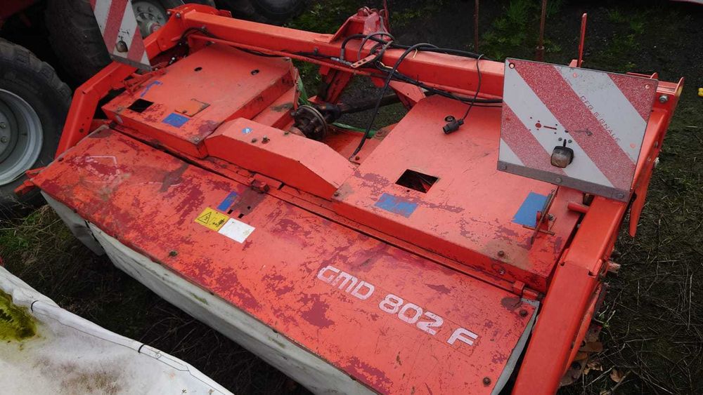 Zestaw Kosiarek tylna KUHN GMD 8730 F-FF i frontalna KUHN GMD 802 F-FF