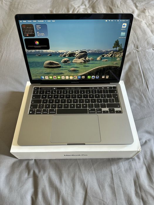 Macbook pro 2022 M2 256Gb