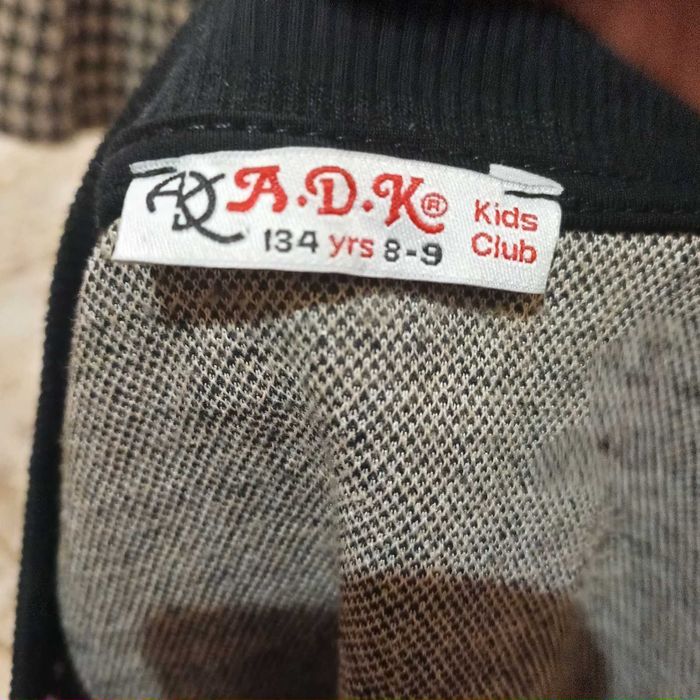 Костюм зі спідничкою та босоніжки для дівчинки