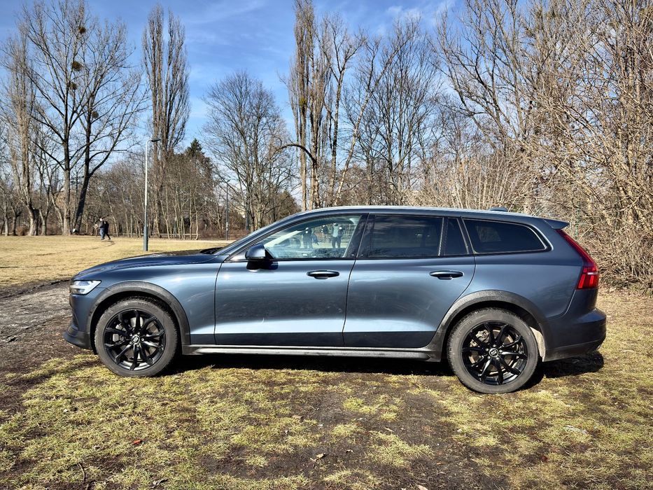 Volvo V60 Cross Country Volvo V60 Cross Country 250 KM AWD – 1. właściciel, bezwypadkowy, ASO