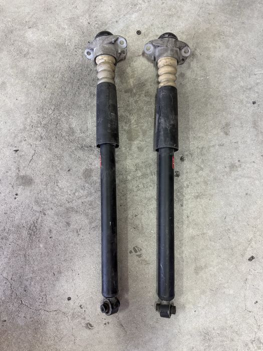 Par Amortecedores Traseiros KYB Excel-G - Golf 7 8 / Leon 5F / Audi A3 Q2