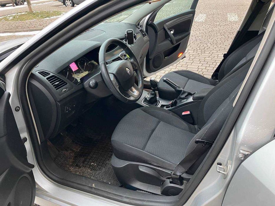 Renault Laguna 3. 2007 рік. Дизель 1.5