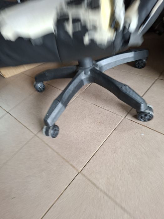 Krzesło komputwrowe oddam