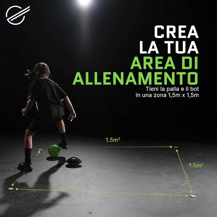 Robô Treinador de Futebol SoccerBot Famosa (Novo)