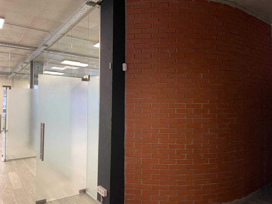 Оренда офісного приміщення 220 м² по вул. Кам’янецькій