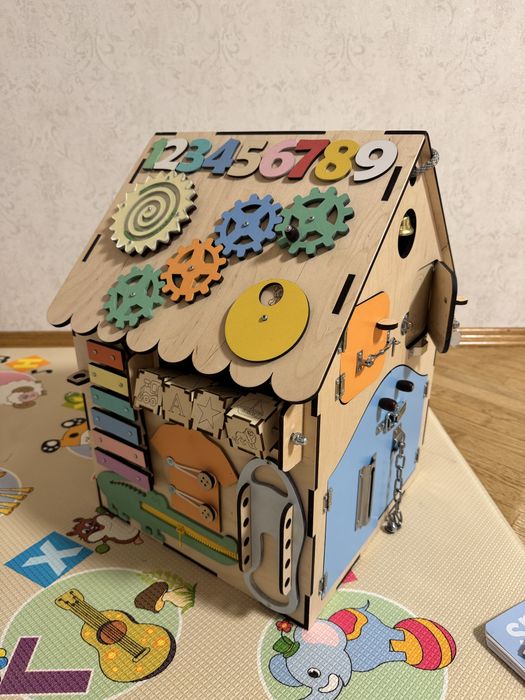 Бизи борд бизи куб