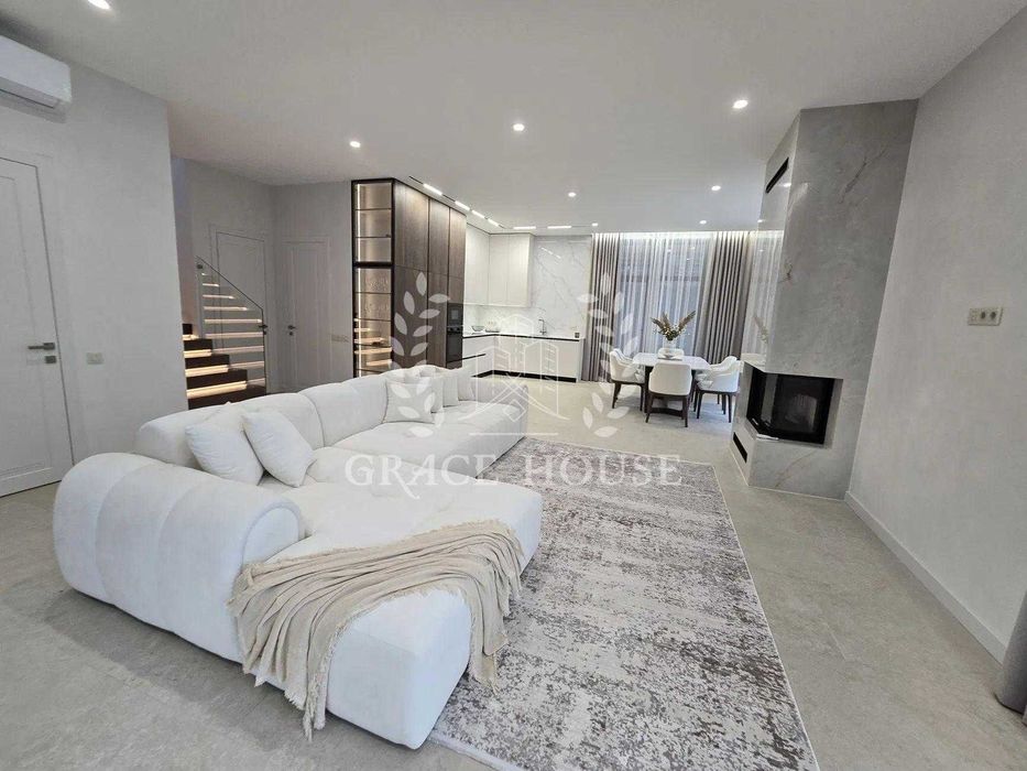 Продаж будинку 220м.кв. з ремонтом КМ Нова Ходосівка Ходосовка 8 соток