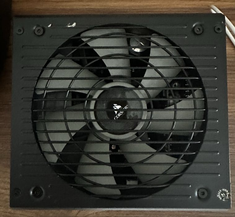 Zasilacz Corsair RM750X 750W 80 PLUS Gold –