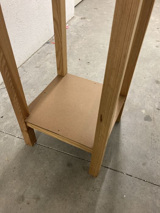 Mesa camilha em pinho