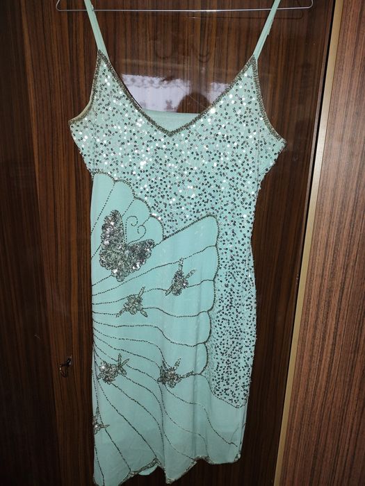 Do sprzedania sukienki karnawałowe