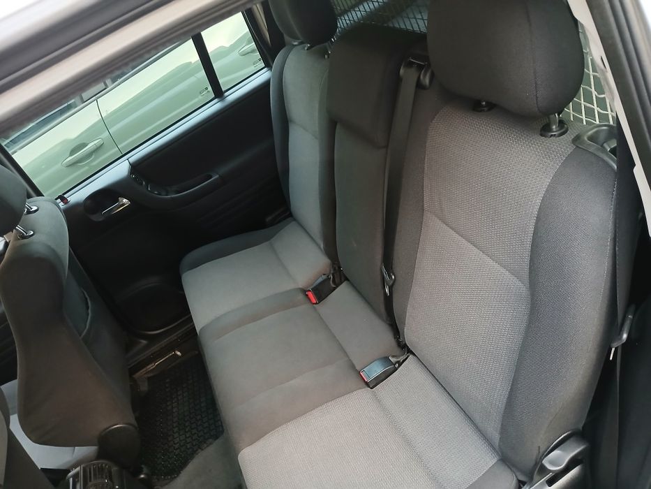 Opel zafira  carrinha a Gasoleo TD 2004  prata