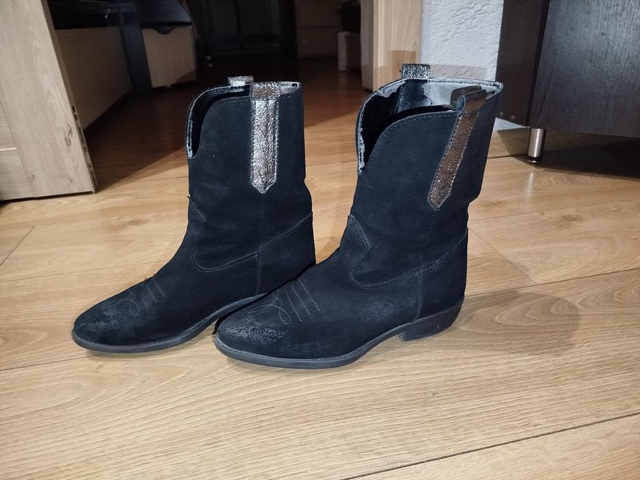 Черевики, ботінки, козаки жіночі