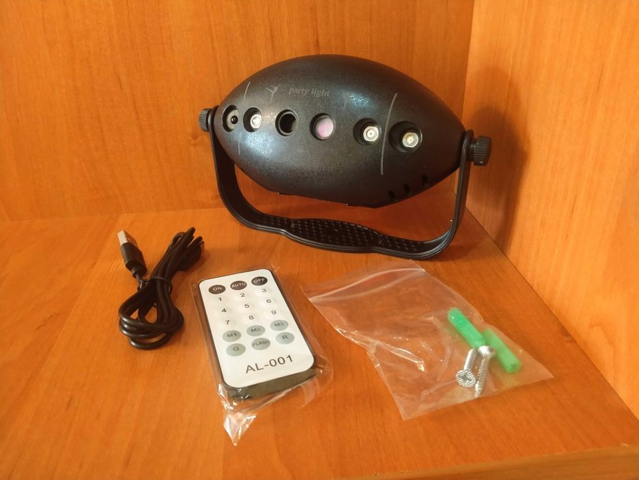 Проектор лазерный з эффектом стробоскопа