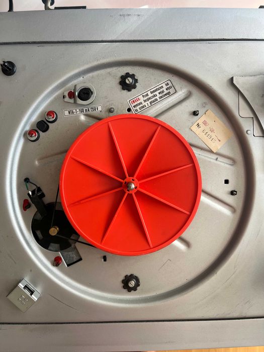Gramofon Unitra Bernard GS - 434; przedwzmacniacz Analogis Phono; zestaw kabli