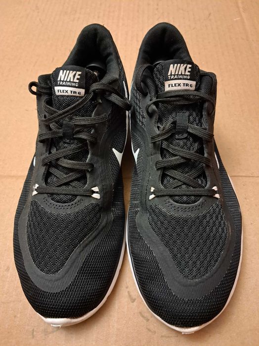 Женские Кроссовки Nike оригинал размер 39 стелька 25см