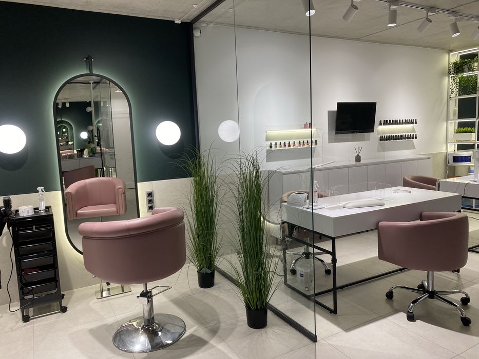 Кабінет в салоні краси в оренду