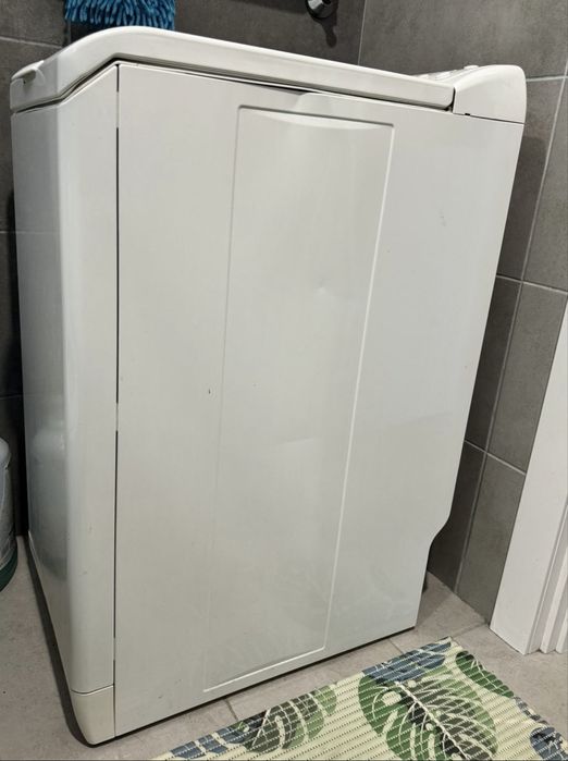 Zanussi ZWQ5102 вертикальна загрузка