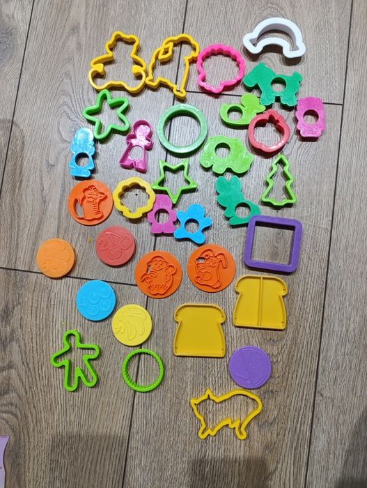 Play doh + kinetic sand