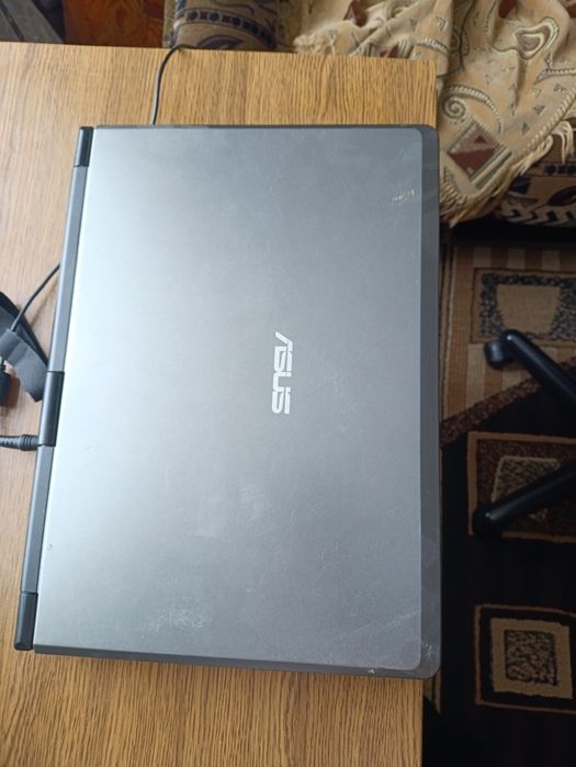 Ноутбук , состояние как новый