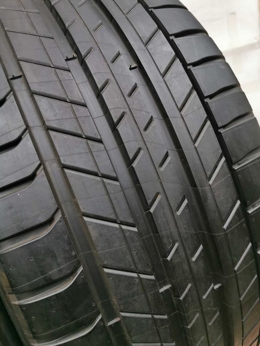 275/50R19 michelin latitude sport 3