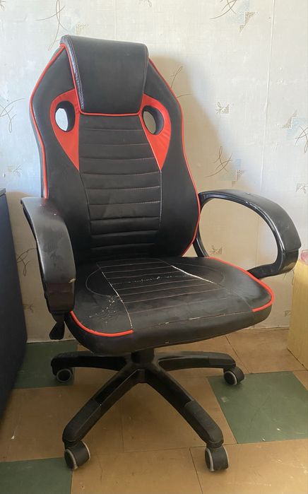 Компьютерное кресло