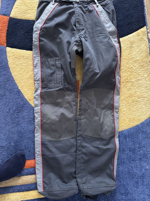 Костюм для стрибків з парашутом